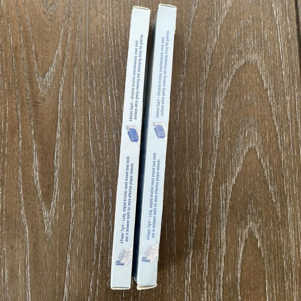 2 LOT 1996 Vintage Oral-B Advantage Toothbrush 35 Soft Straight Micro Texture